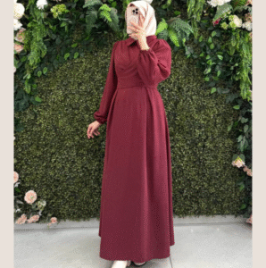 فستان مخمل باللون القرمزي