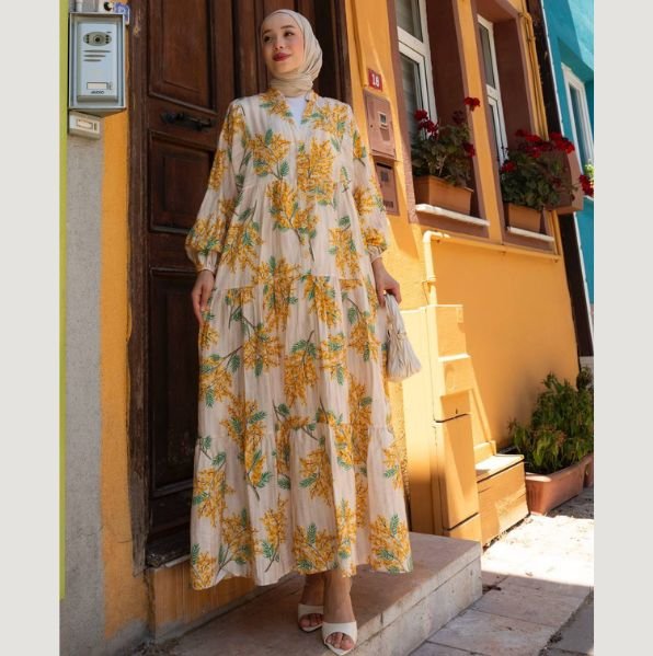 فستان مورد بألوان صيفية فستان مورد بألوان صيفية