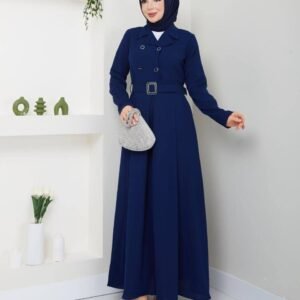 فستان مع بلت عريض 