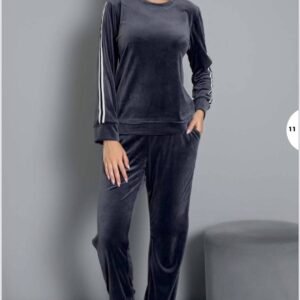 بجامة شتوي مخمل لون كحلي