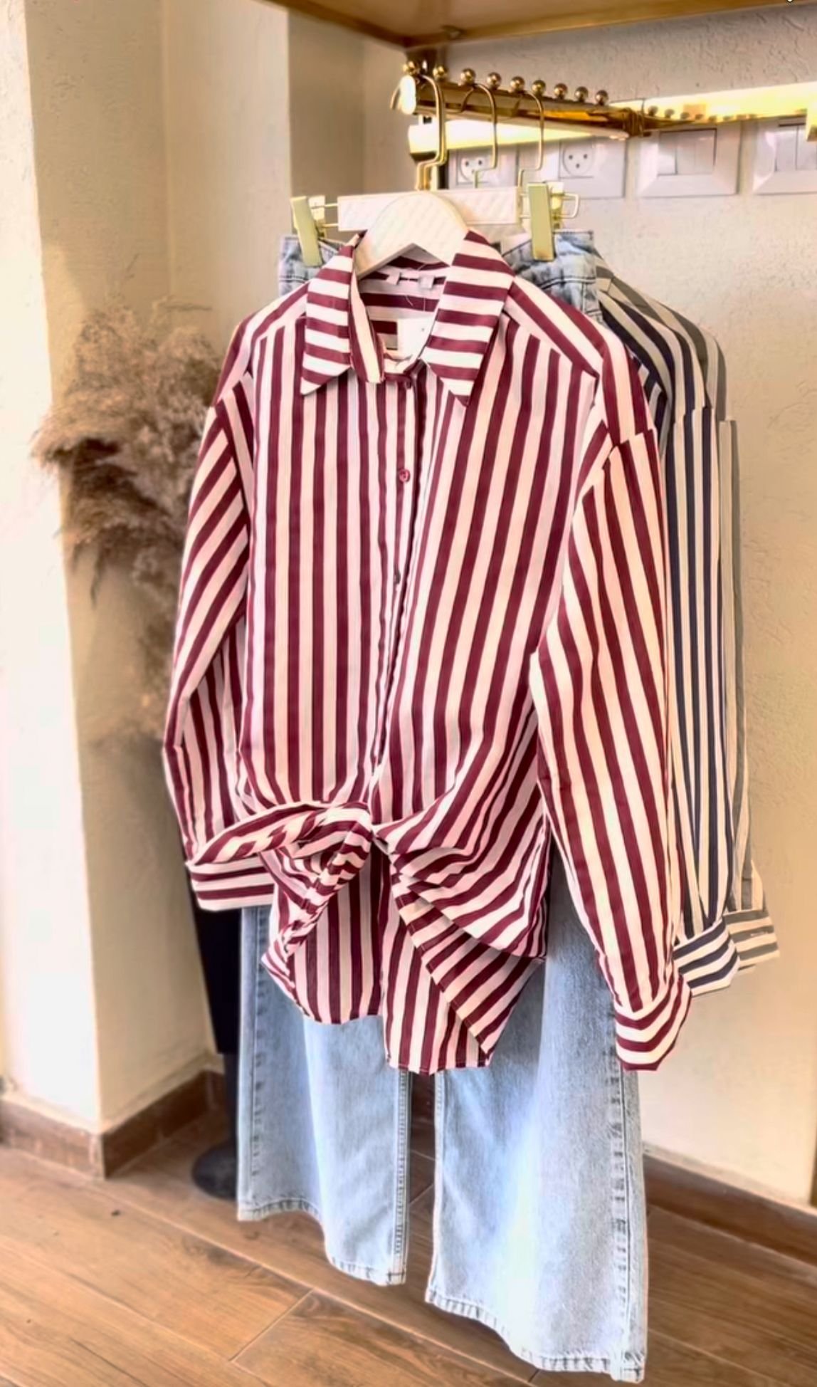 قميص دابل شيفون مقلم لون خمري قميص دابل شيفون مقلم لون خمري