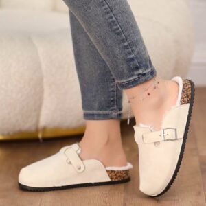 سليبر شتوي مبطن فرو لون أوف وايت