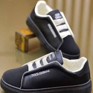 بوت dolce&gabbana اللون الأسود مع البيج