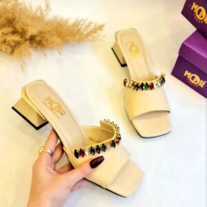 سليبر كعب عريض